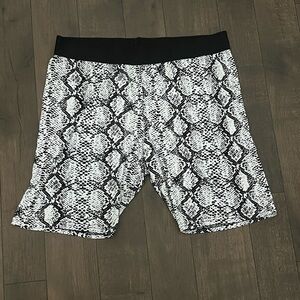 Women's Black and White Snake Print Bike Shorts